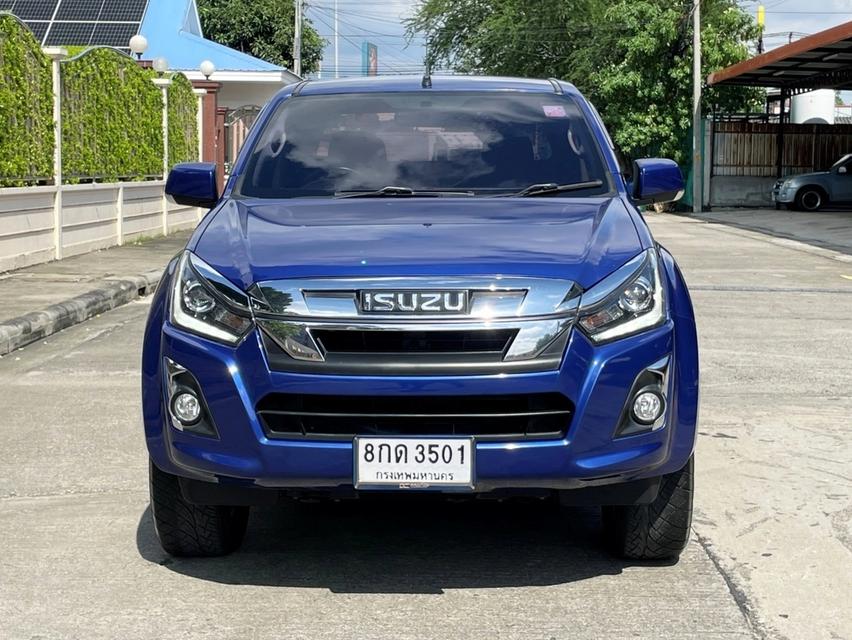 ISUZU D-MAX BLUE POWER CAB-4 HI-LANDER 1.9 Z DVD (MNC) ปี 2019 เกียร์MANUAL สภาพนางฟ้า