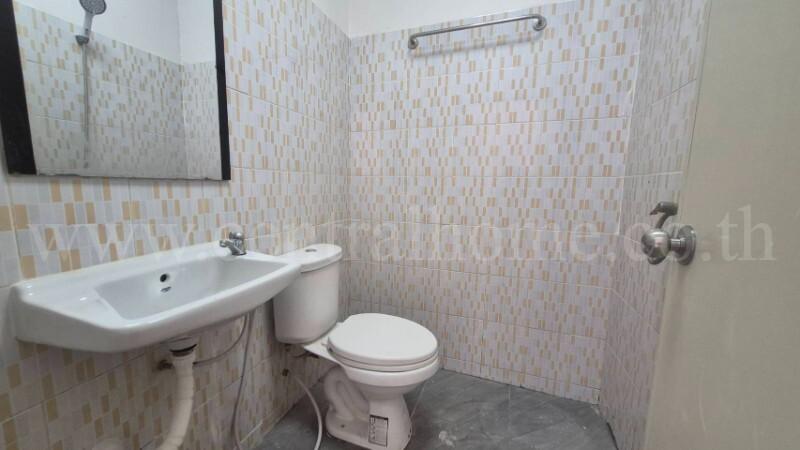 ทาวน์โฮม ฉัตรไพลิน ลาดหลุมแก้ว รีโนเวท พร้อมอยู่ ราคาถูก 15