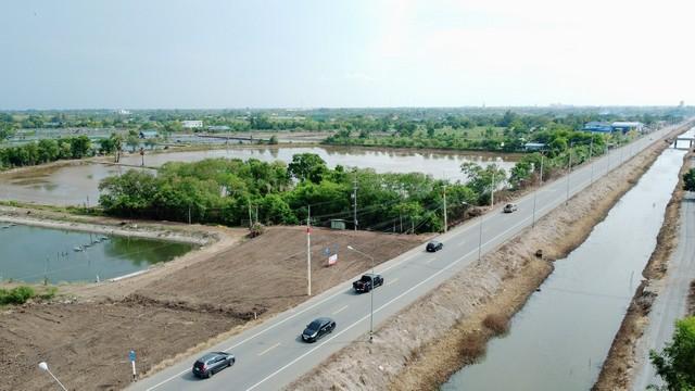 ขายที่ดินบางแก้วถมแล้วเนื้อที่ 248 ตรว. ติดถนนเลียบคลองชลประทาน ใกล้วัดสมานรัตนาราม8กม. เมืองฉะเชิงเทรา 6