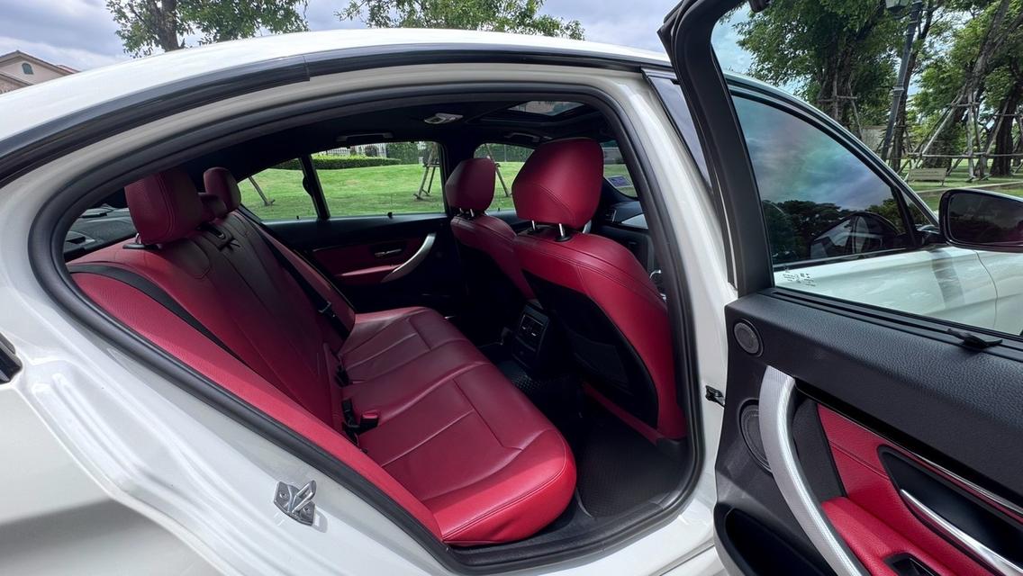 (แจ้งรหัสรถ TPV2002) 🎊 BMW 330e M Sport ปี 2018 🎊 รูปที่ 16
