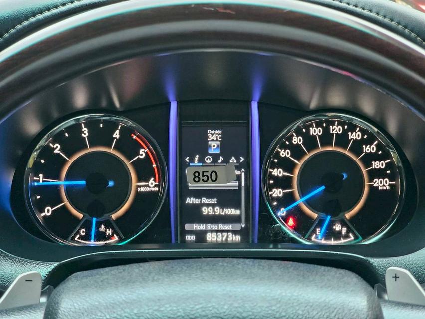 TOYOTA FORTUNER 2.4 V ปี 18 AT 17