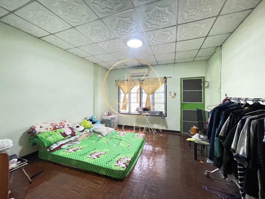 B69-295 ขายด่วน ทาวน์เฮาส์ 2 ชั้น ขายตามสภาพ หมู่บ้านพิชาดา บ้านกล้วย-ไทรน้อย เนื้อที่ 16 ตร.ว พื้นที่ใช้สอย 90 ตร.ม 2 ห้องนอน 1 ห้องน้ำ 1 ห้องครัว 14