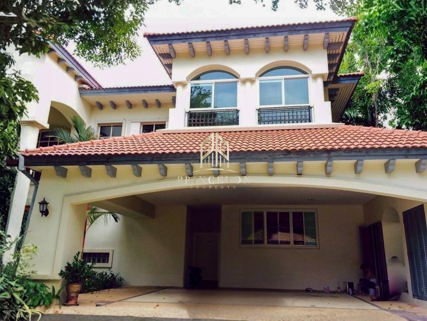 Luxury House For Sale or Rent Prukpirom Regent Sukhumvit With Private Swimming Pool 2