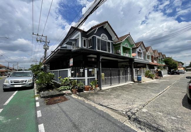 ขายทาวน์เฮ้าส์ หมู่บ้านซื่อตรง รังสิตคลอง 3 ถนนรังสิต-นครนายก ธัญบุรี ปทุมธานี 2