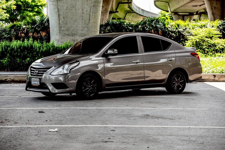 Nissan Almera 1.2E ปี 2017 สีน้ำตาล มือเดียวป้ายแดง เกียร์ออโต้   9