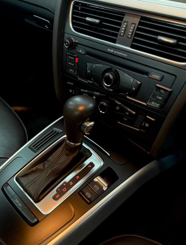 AUDI A4 B8 ปี 2008 รถเก๋งที่หรูหรา โดดเด่นด้วยดีไซน์ 11