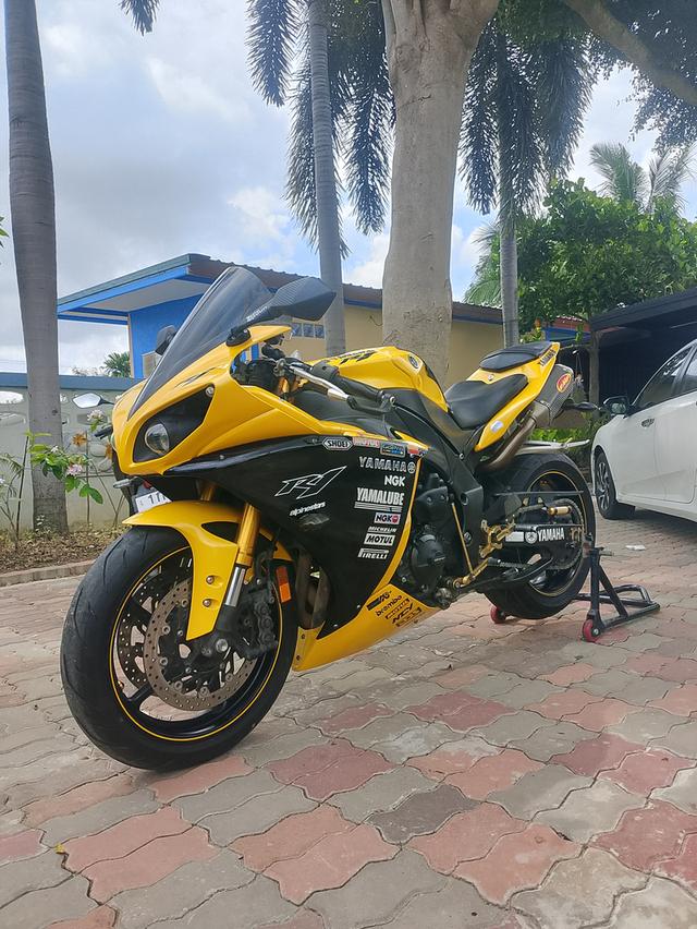ขายมอเตอร์ไซค์มือสอง yamaha r1 รูปที่ 3