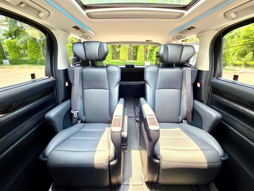 Toyota ALPHARD 2.5SC PACKAGE สีขาว ปี 2023 ไมล์ 20,000 กม. รูปที่ 14