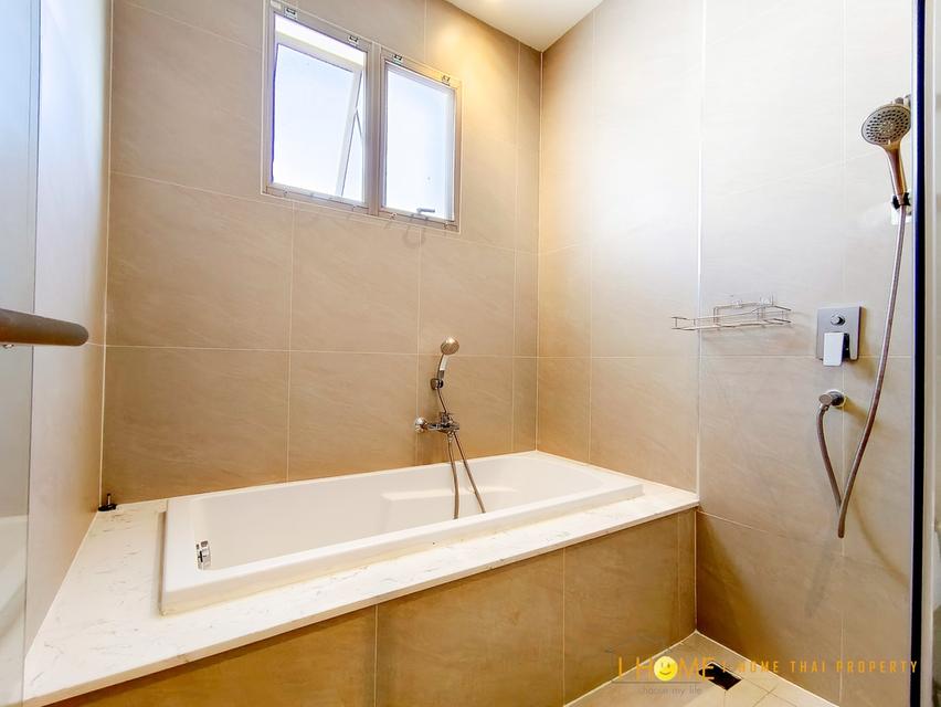 🏡 พูลวิลล่าสองชั้น บ้านหรูในโครงการ พร้อมคลับเฮ้าส์สระว่ายน้ำ #หางดง ราคาเพียง 90,000 บาท/เดือน ✨ 清迈豪华泳池别墅出租 双层 4 卧室 4 卫生间 租金 90,000 泰铢/月(含物业费) ✨ 14