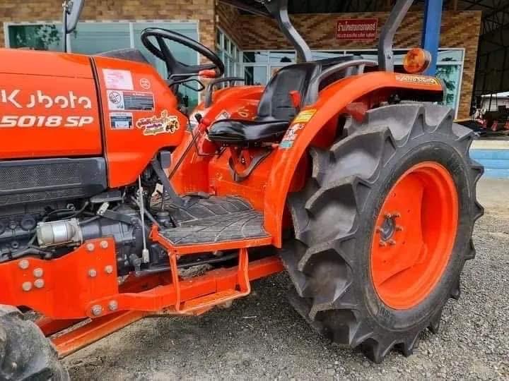 ขายรถไถ Kubota รุ่น L5018sp ปี 2022 4