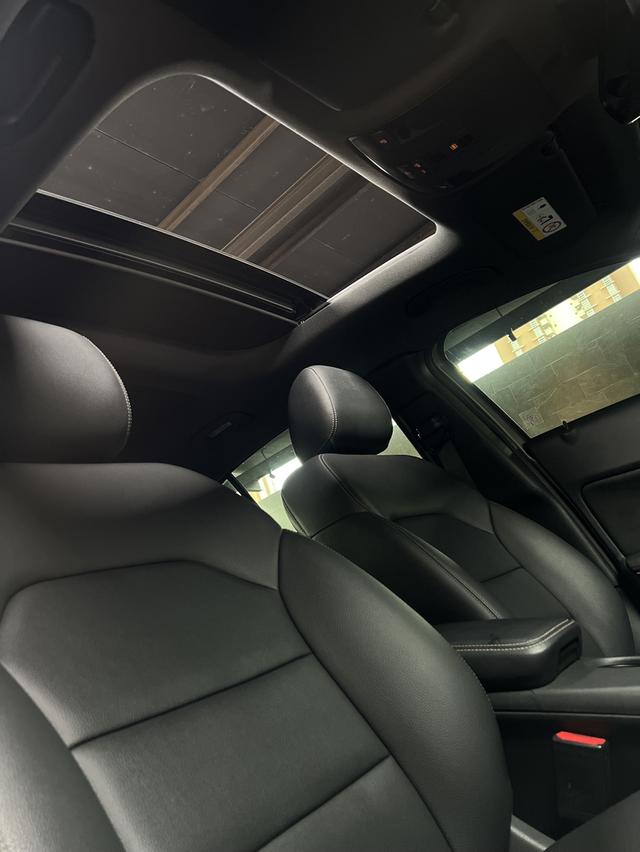 Benz GLA250 AMG 9