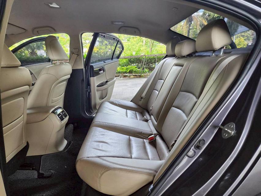 ขายรถ Honda Accord 2.0EL ปี 2015 สีเทา เกียร์ออโต้ 12