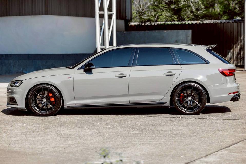 รหัสรถ PR221 Audi A4 Avant 45 TFSI Quattro S line Black Edition (2019) รูปที่ 17