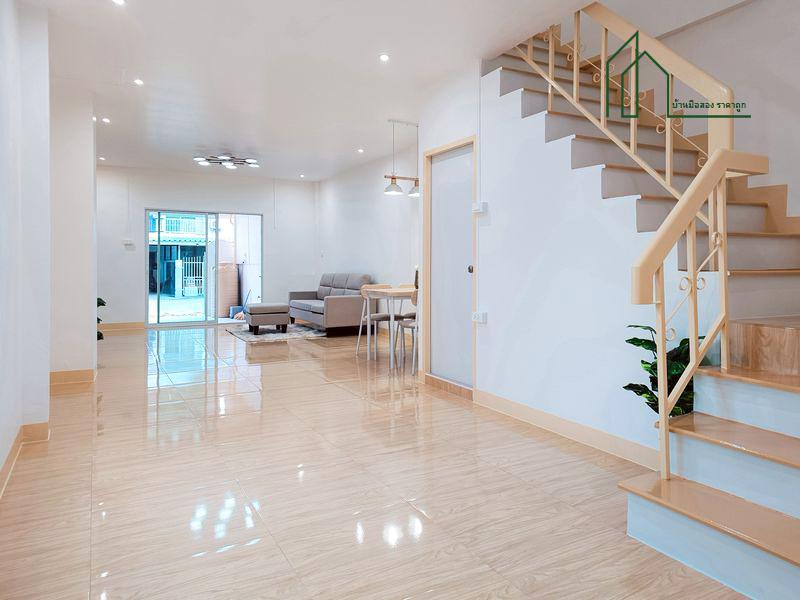 บ้านรีโนเวทสไตล์มินิมอล ทาวน์เฮ้าส์ 2 ชั้น หลังมุม หมู่บ้านอิมพีเรียลเพลส บางบัวทอง 7
