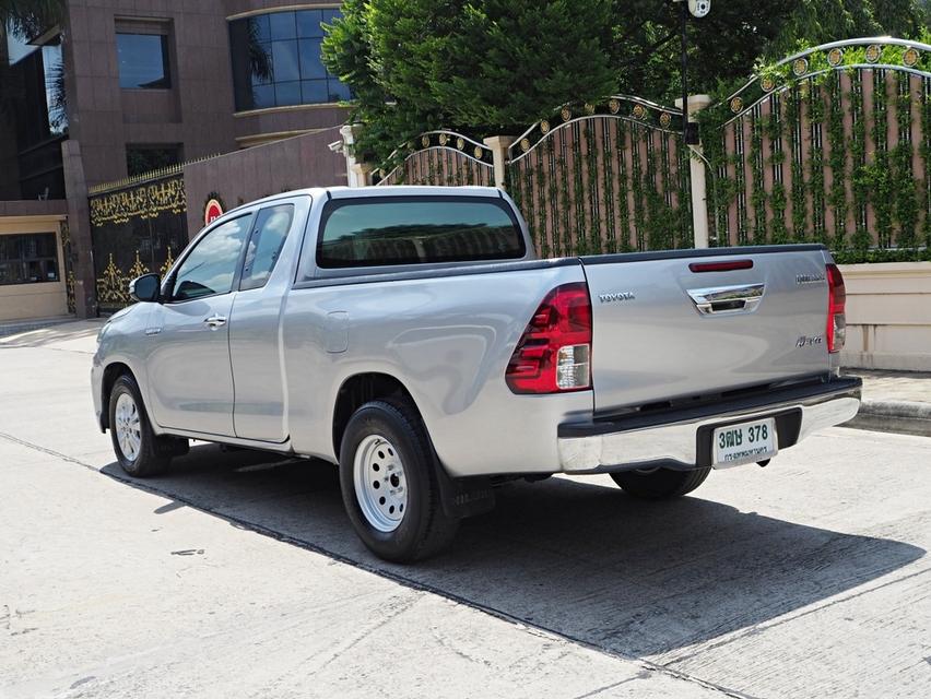 TOYOTA HILUX REVO SMART CAB 2.4 J PLUS ปี 2017 เกียร์MANUAL สภาพนางฟ้า 2