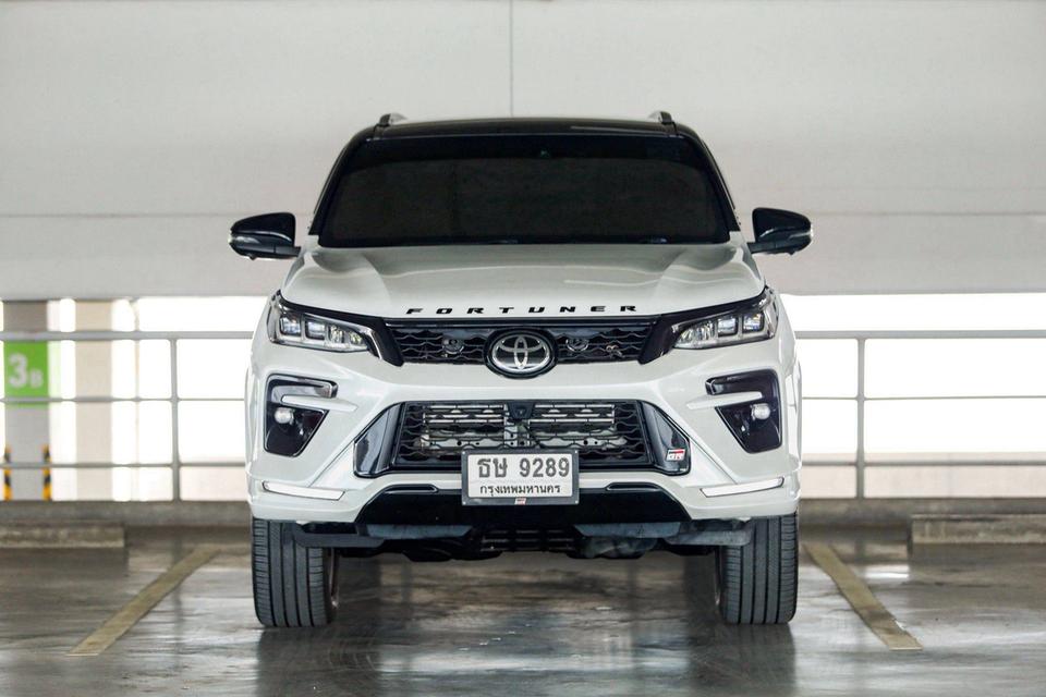 TOYOTA FORTUNER 2.8 GR SPORT BLACK TOP 4WD 2023Fortuner GR Sport ตัวท็อปสุด Black Top ขับ 4 แท้ ทรงสปอร์ต รูปที่ 2