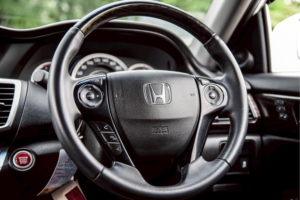 Honda Accord 2.0 E AT 2017 รถสวย พร้อมขับ 11