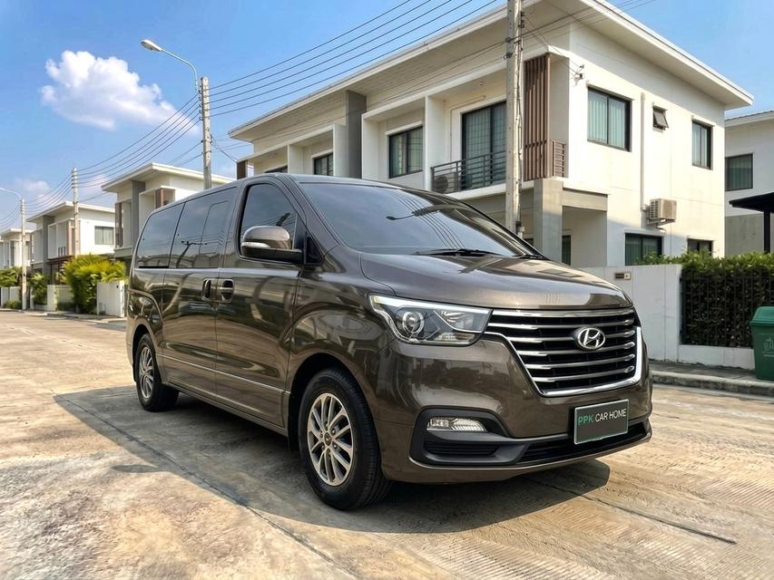 ลดราคา!! ปี2019 HYUNDAI H1 ELLITE TOP มือเดียว