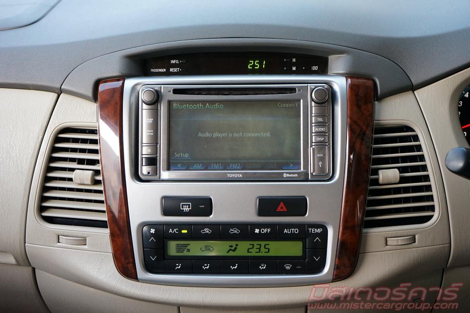 2011 TOYOTA INNOVA 2.0 V ( 8050 ) 12