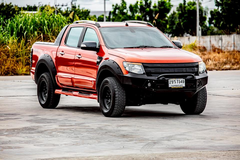 Ford Ranger 3.2 Wildtrak 4x4 Hi-Lander Double Cab เกียร์ AT ปี 2014 สีส้ม แต่งครบสวยๆ