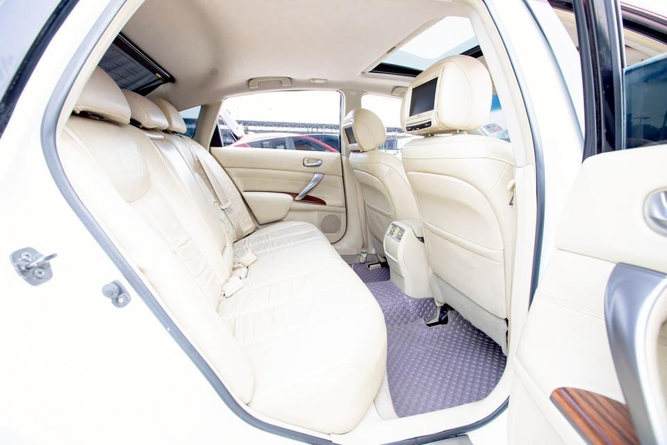 Nissan Teana 250XV Sunloof รุ่นท๊อปสุด ภายในดำ ปี 2010 สีขาว  11