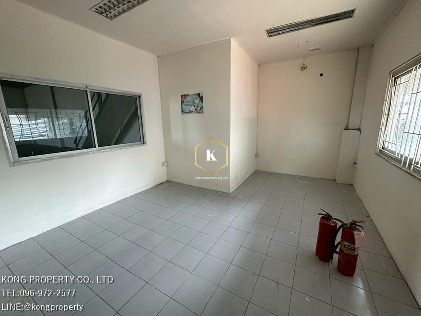 ให้เช่าโกดัง ลาดหลุมแก้ว ปทุมธานี #ใกล้แยกนพวงศ์ พื้นที่ 520 ตรม. 5