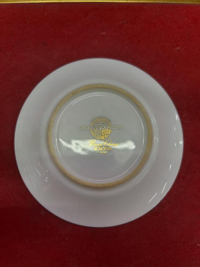 จานเซรามิกสำหรับสะสม porcelain bone china ของ Orient-Express 2