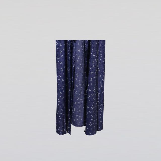เดรสยาวคอวีลายดอกไม้สีนํ้าเงินเข้ม (Navy Floral V-Neck Maxi Dress)@SP045 7