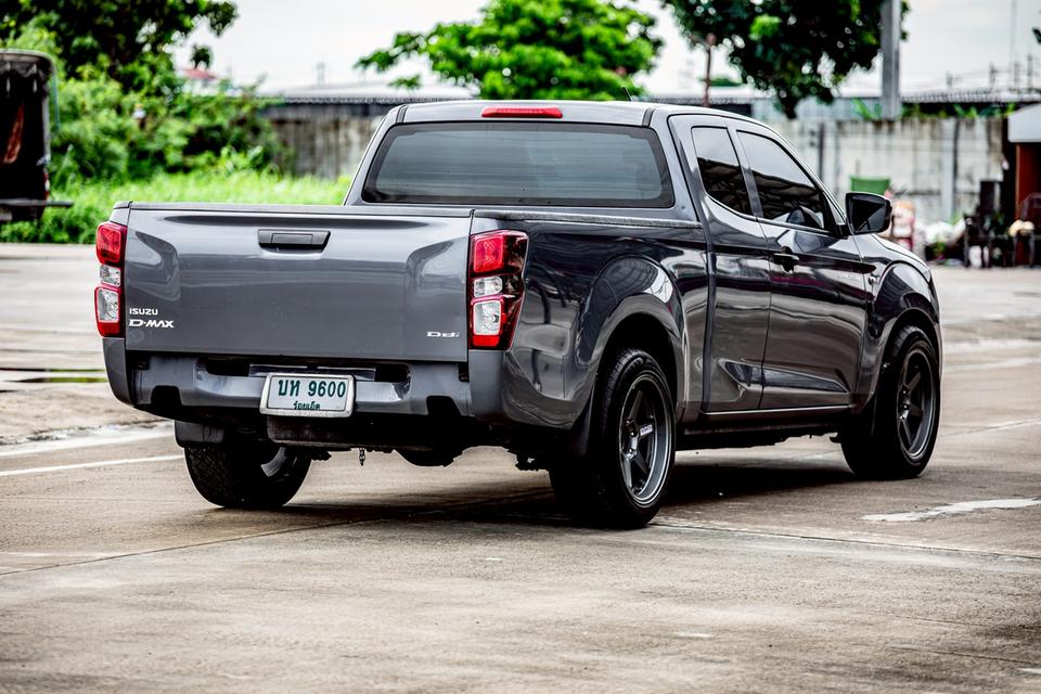 ISUZU D-MAX SPACECAB 3.0Ddi S ปี 2022 สีเทา  6