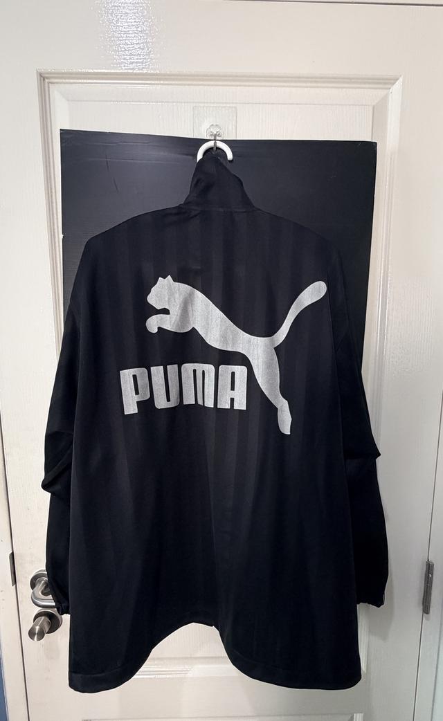 เสื้อวอร์มสีดำ แบรนด์ Puma รูปที่ 2