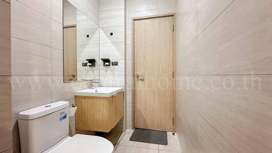 ทาวน์โฮม เธอ ลาดพร้าว 93 ระดับ Luxury 3.5 ชั้น Fully Furnishe มีลิฟต์ในตัว พร้อมอยู่ 6