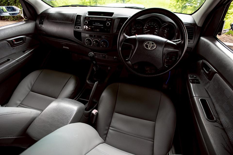 ขาย Toyota Vigo 2.5E ปี14 12