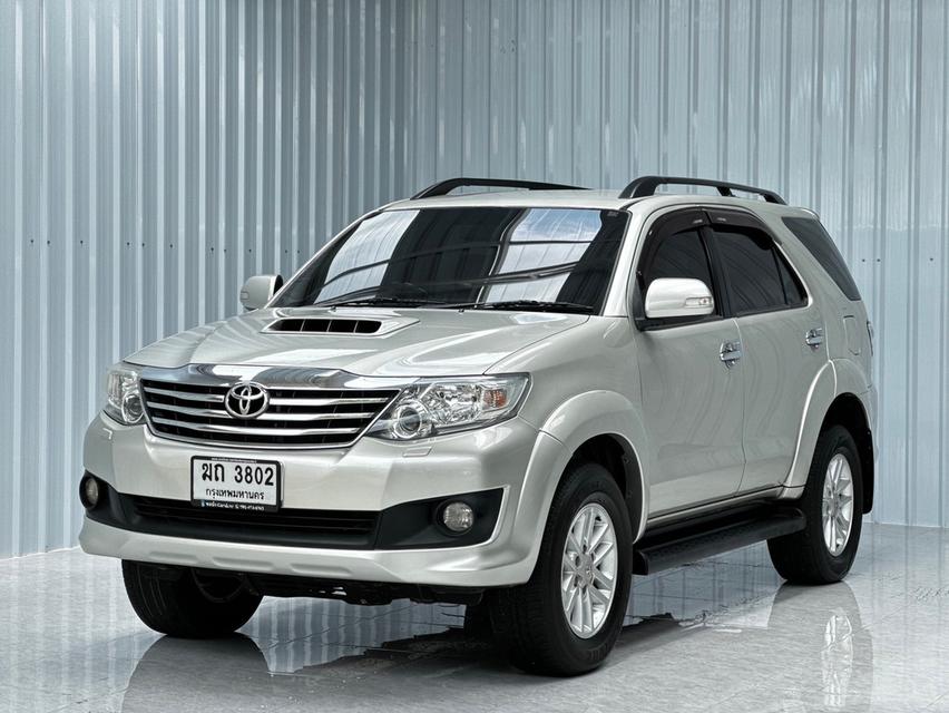 Toyota Fortuner 3.0V D4D VN TURBO VSC ดีเซล เกียร์ออโต้ ปี2012