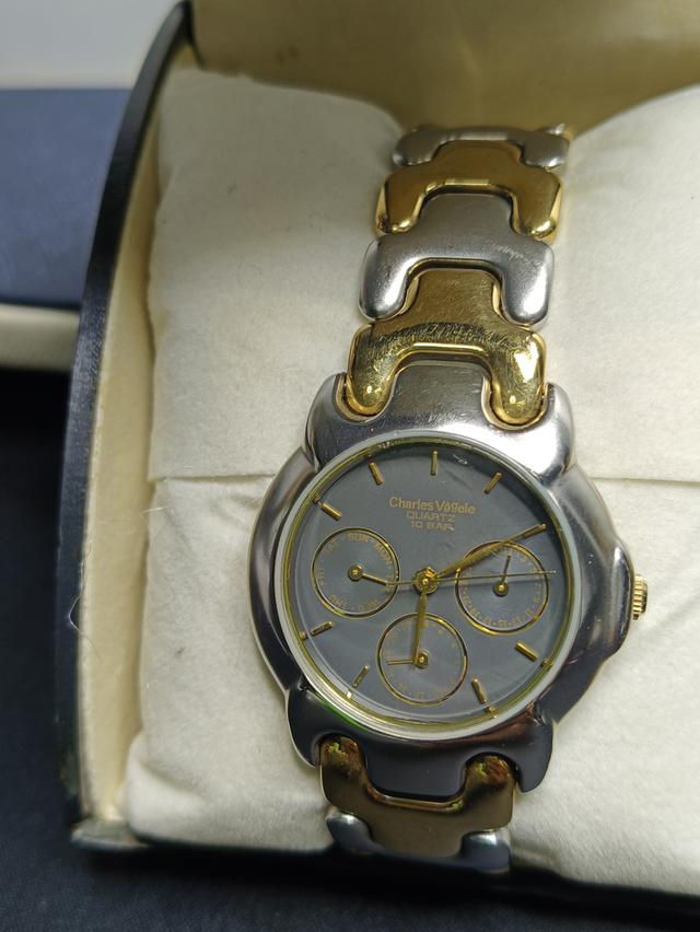 นาฬิกาข้อมือมือสอง Charles Vögele CV-7246 สองกษัตริย์ หน้าปัดเทา Quartz วินเทจ