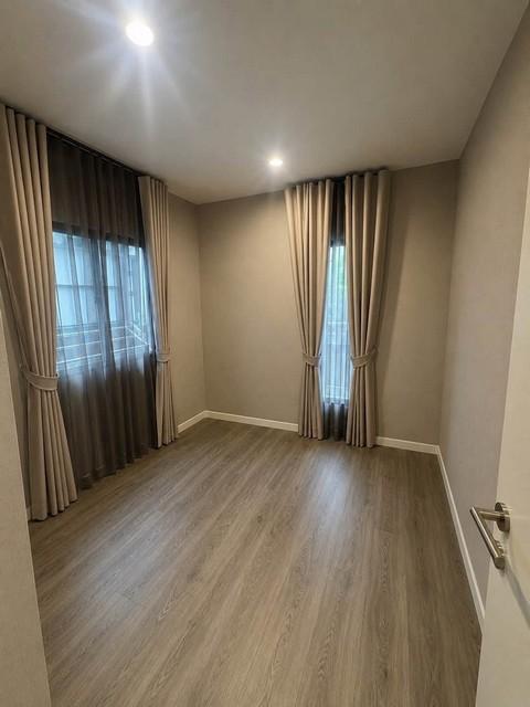 ให้เช่าบ้านเดี่ยวหลังมุม 82 ตร.ว. 4 ห้องนอน ภัสสร บางนา-วงแหวน ต้นโครงการ ใกล้ Clubhouse ใกล้ Mega Bangna จอดรถได้ 8- 10 5