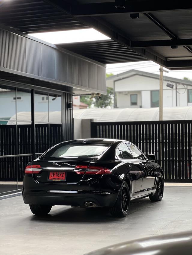 Jaguar XF 2.2D 12