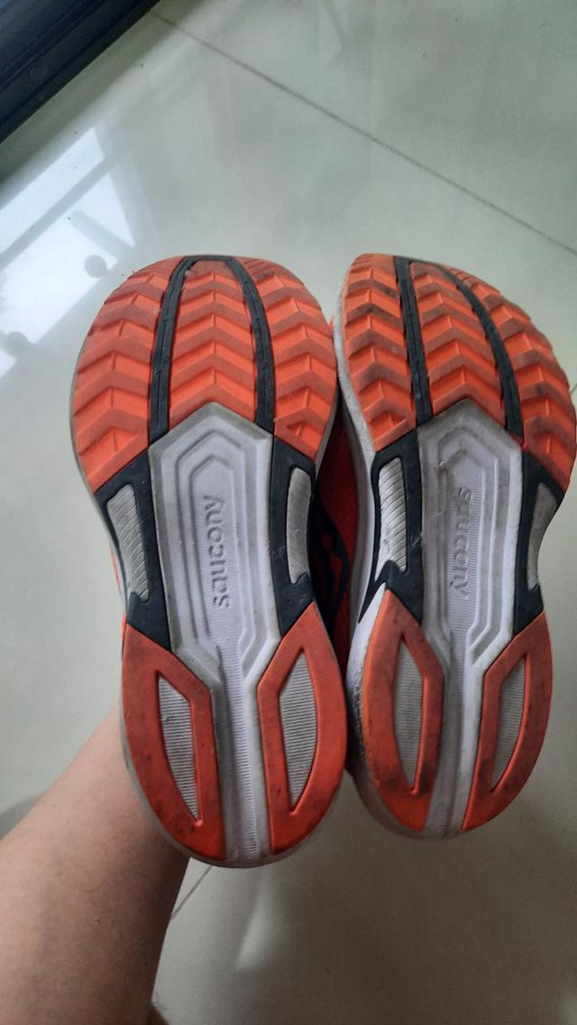รองเท้า Saucony มือสอง ส้ม รูปที่ 4