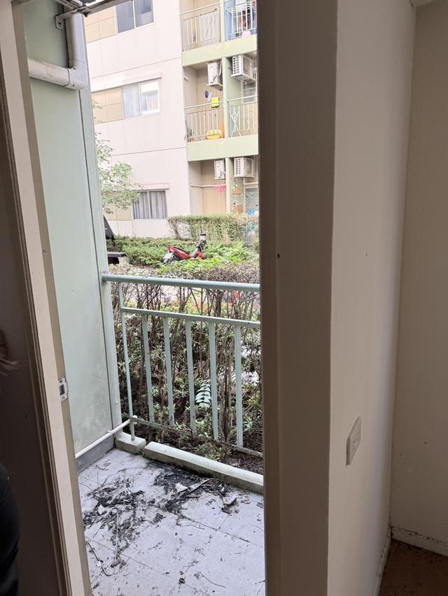 คอนโดโครงการลุมพินี ทาวน์ชิป รังสิตคลอง 1 ราคาขาย 700,000 บาท ลดราคาเหลือ 500,000 บาท 2