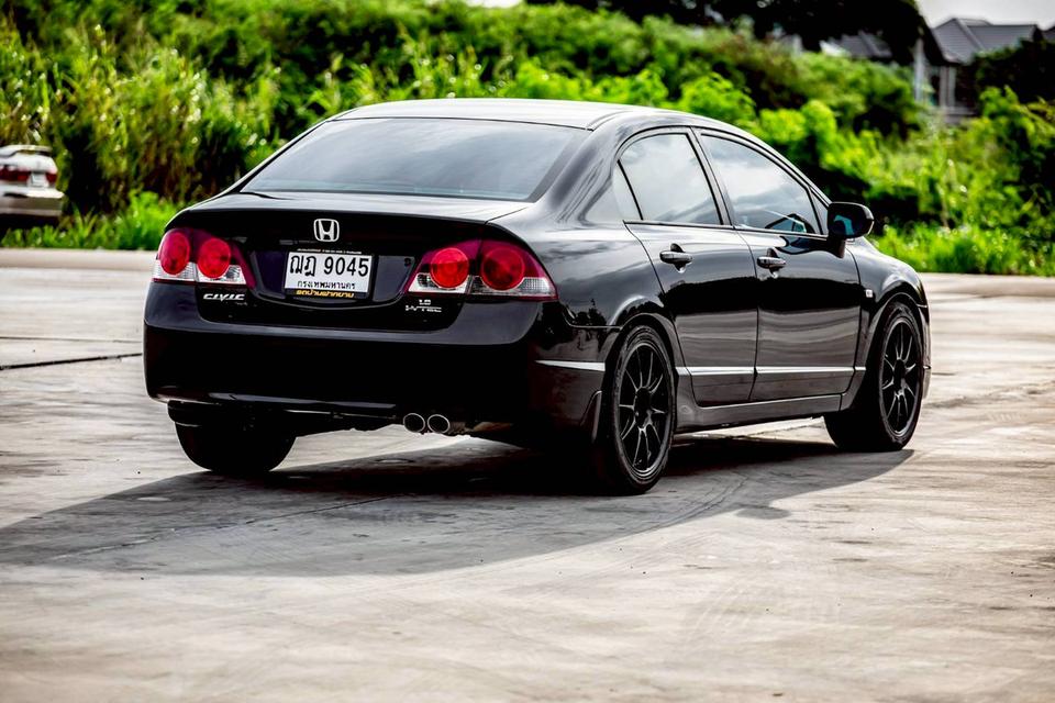 Honda Civic Fd 1.8E ปี 2008 สีดำ เกียร์ออโต้ 6