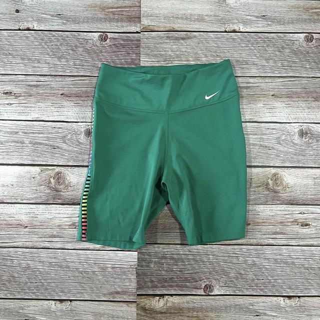 กางเกงฟิตเนส โยคะnike