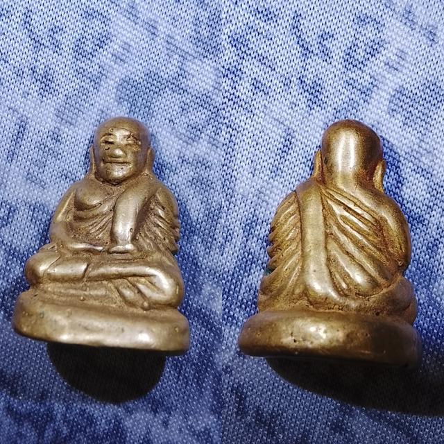 รูปหล่อหลวงพ่อเงิน สวยเดิม