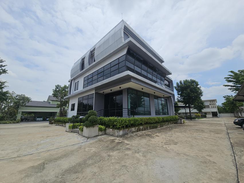 ให้เช่า! สำนักงาน 3 ชั้น + หอพักพนักงาน พุทธมณฑลสาย 1 (เนื้อที่ 2 ไร่) 1