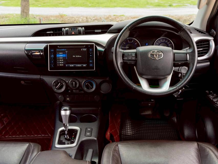 Toyota revo 2.4E Prerunner 2018 13