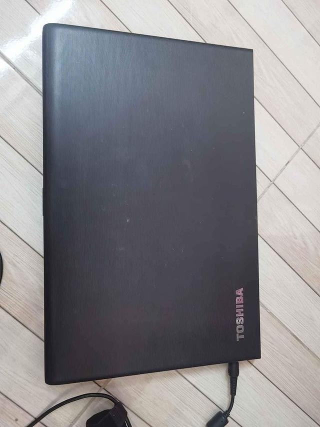 Notebook Toshiba สภาพดี 3