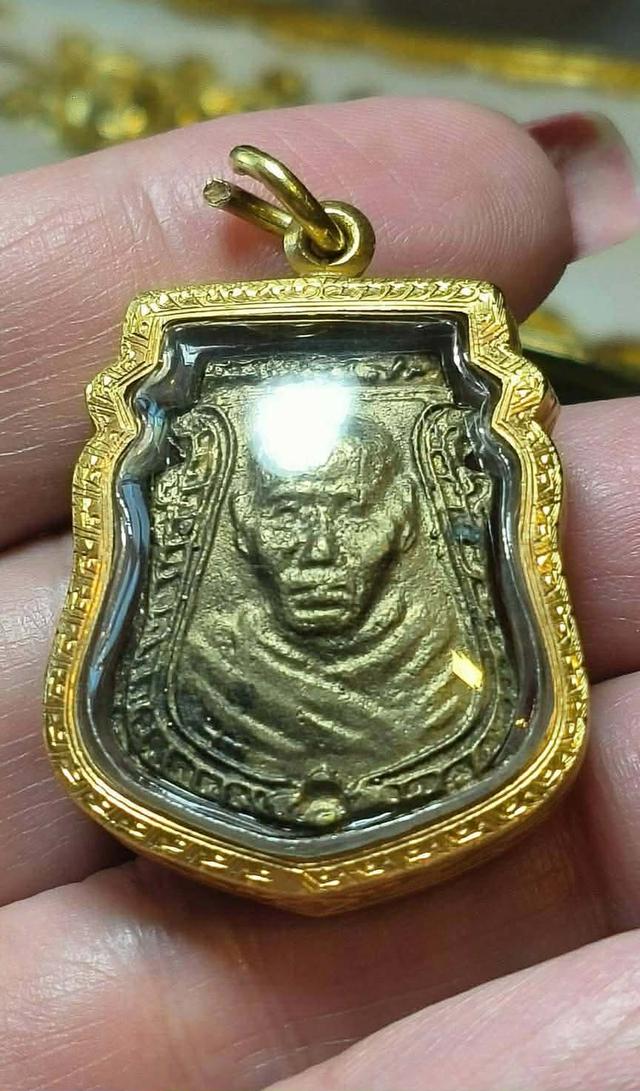 ต้องการขายพระเครื่อง