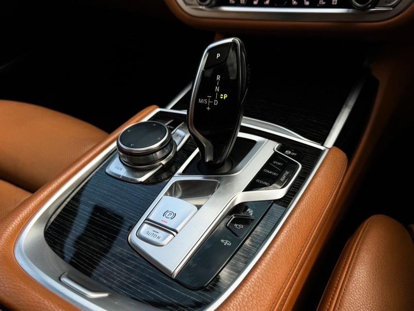 รหัสรถ MCA2899  BMW 730 LD  M-SPORT G12 2017 (ดีเซลล้วนไมล์หลักหมื่น)  12