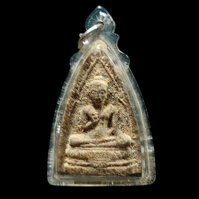 พระพุทธเจ้าเนื้อผงหลังสมเด็จธรรมกาย