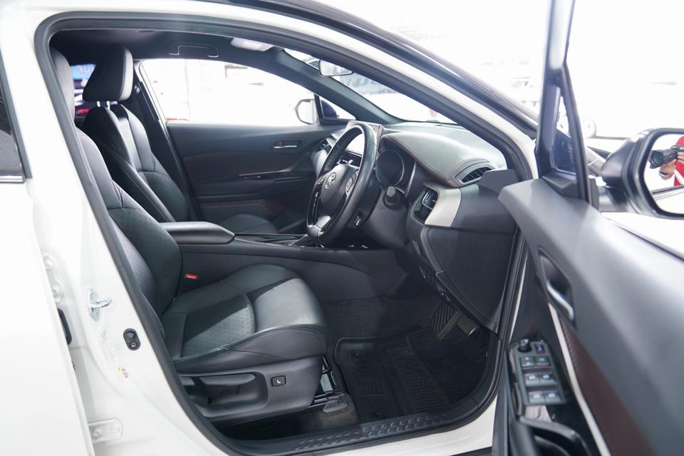 TOYOTA CHR 1.8 MID AT ปี2018  7