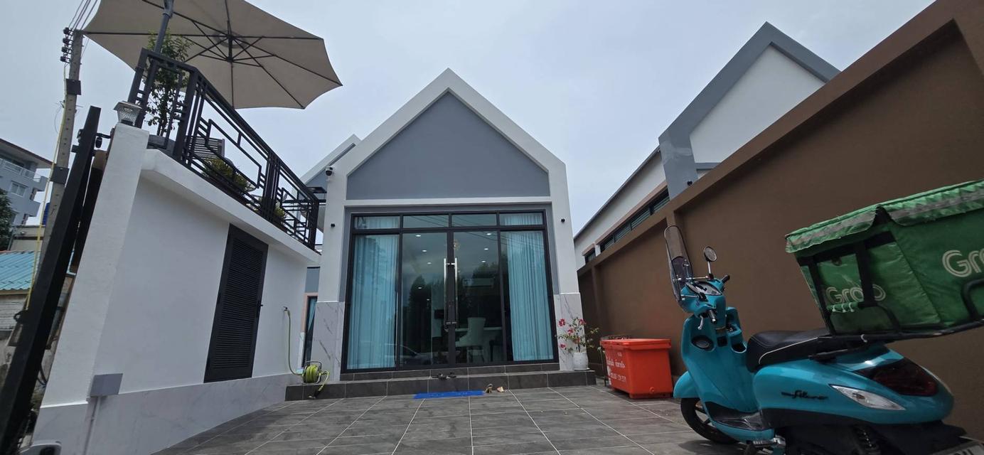 Selling villa style nordic Jomtien beach 1