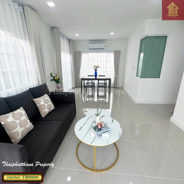 โกลเด้น นีโอ สุขุมวิท-ลาซาล 2